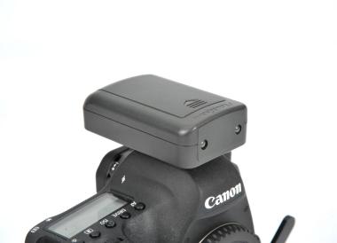 Flash trigger for Canon